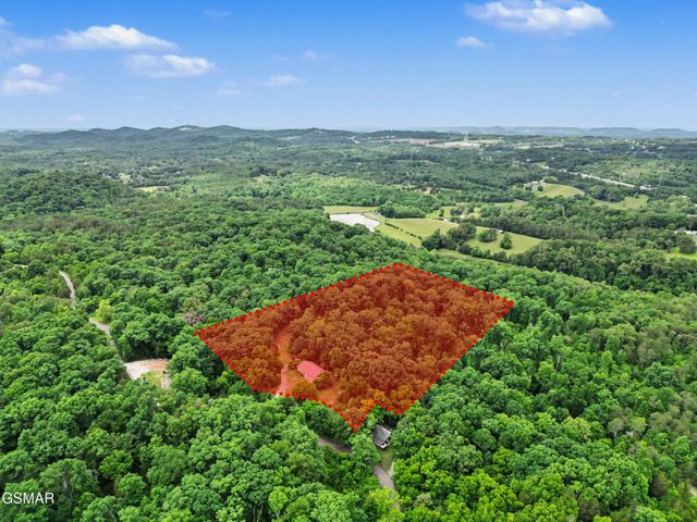 1717 Elkins Road, Kodak, TN 37764