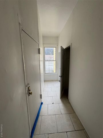 238 S 3rd Avenue, Mount Vernon, NY 10550