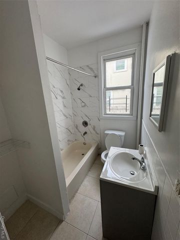 238 S 3rd Avenue, Mount Vernon, NY 10550