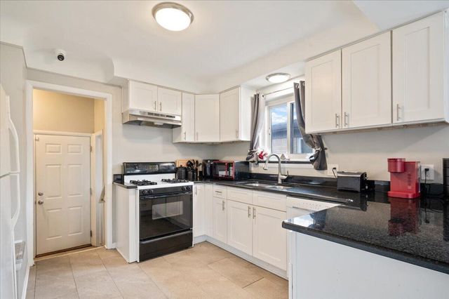 24765 Ross Drive, Redford, MI 48239