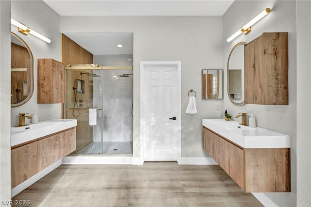 17 Winding Road, Henderson, NV 89052
