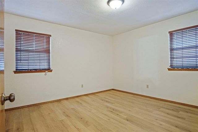 1125 N Patterson Drive, Moore, OK 73160