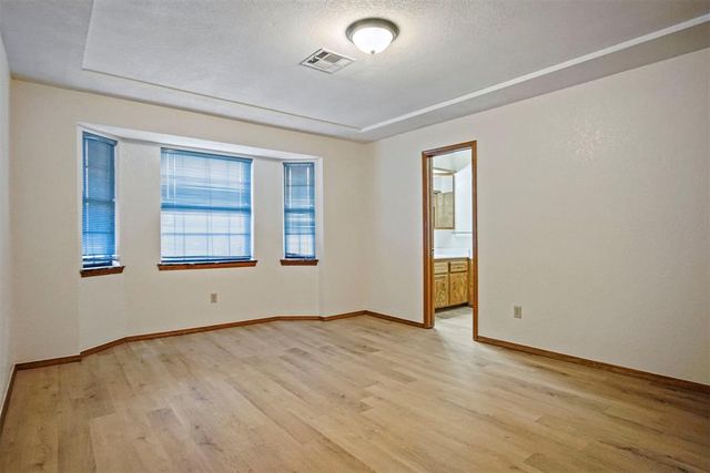 1125 N Patterson Drive, Moore, OK 73160