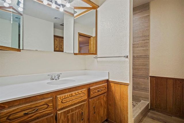 1125 N Patterson Drive, Moore, OK 73160