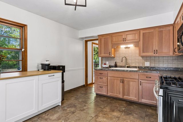 4333 Diamond Drive, Eagan, MN 55122