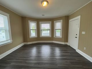 70 Oliver Street 3f, Bristol, RI 02809