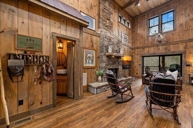 164 Water Dance Trail, Blue Ridge, GA 30513