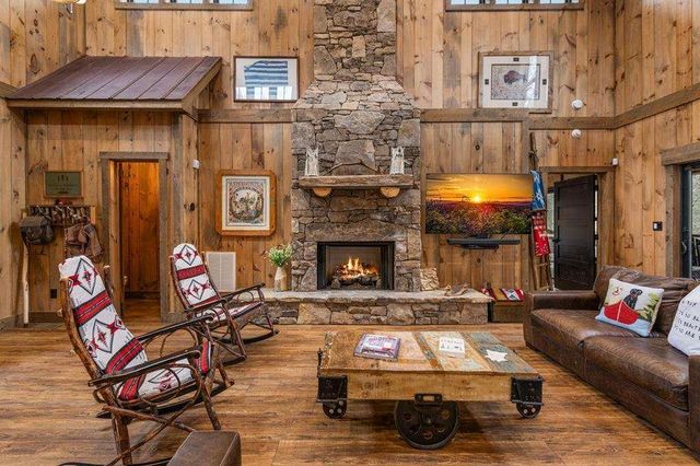 164 Water Dance Trail, Blue Ridge, GA 30513