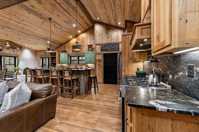 164 Water Dance Trail, Blue Ridge, GA 30513