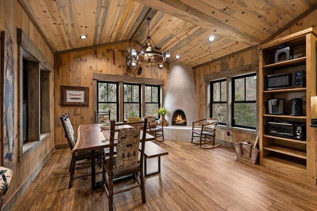 164 Water Dance Trail, Blue Ridge, GA 30513