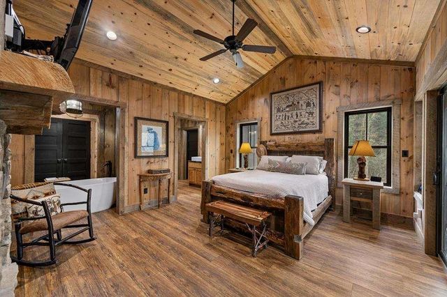 164 Water Dance Trail, Blue Ridge, GA 30513