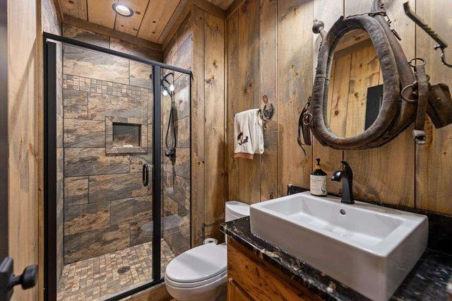 164 Water Dance Trail, Blue Ridge, GA 30513