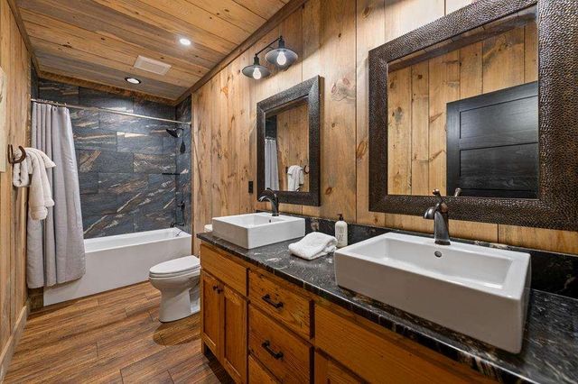 164 Water Dance Trail, Blue Ridge, GA 30513