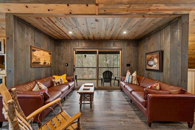 164 Water Dance Trail, Blue Ridge, GA 30513