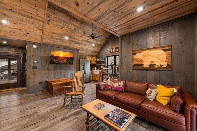 164 Water Dance Trail, Blue Ridge, GA 30513