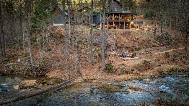 164 Water Dance Trail, Blue Ridge, GA 30513