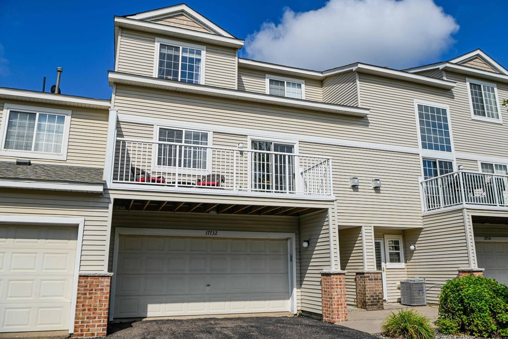 17732 Elm Road N, Maple Grove, MN 55311