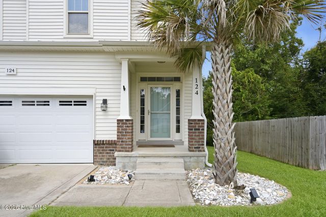 124 Katrina Street, Sneads Ferry, NC 28460