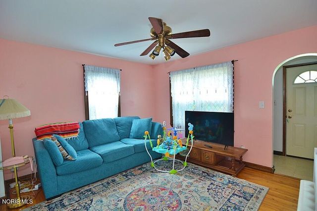5124 Selma Street, Toledo, OH 43613