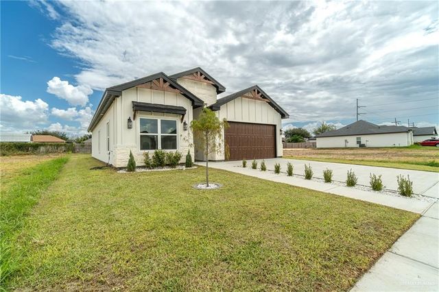 2820 N Alyna Avenue, Edinburg, TX 78541