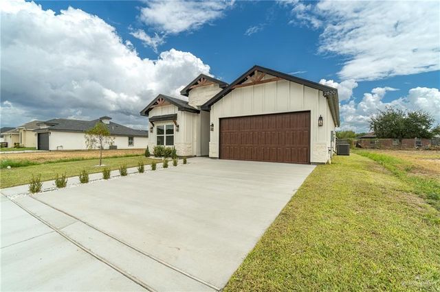 2820 N Alyna Avenue, Edinburg, TX 78541