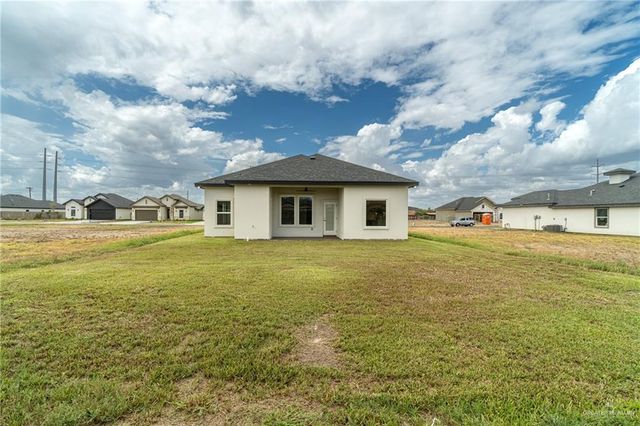 2820 N Alyna Avenue, Edinburg, TX 78541