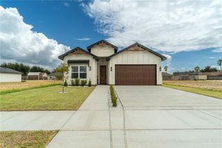 2820 N Alyna Avenue, Edinburg, TX 78541