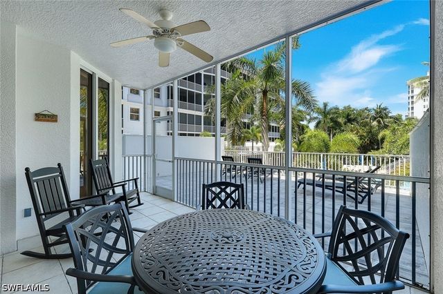 460 Launch CIR 202, Naples, FL 34108