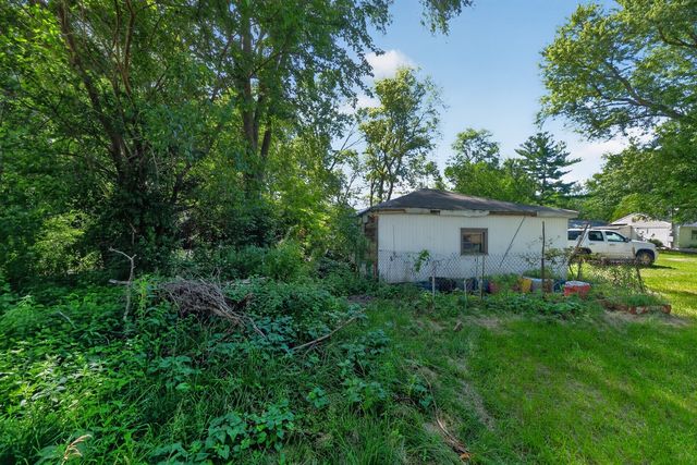 8444 W State Route 17 Route W, Kankakee, IL 60901