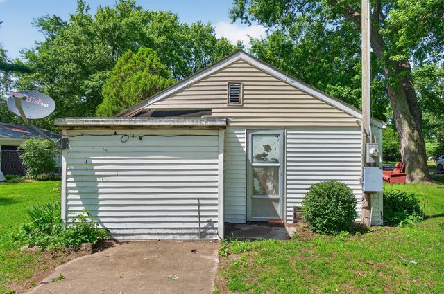 8444 W State Route 17 Route W, Kankakee, IL 60901