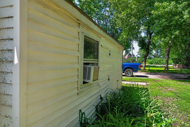 8444 W State Route 17 Route W, Kankakee, IL 60901