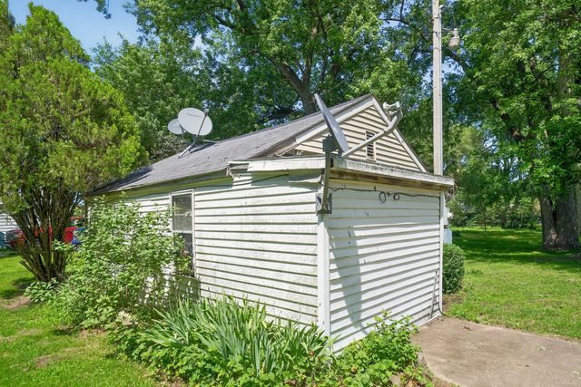 8444 W State Route 17 Route W, Kankakee, IL 60901