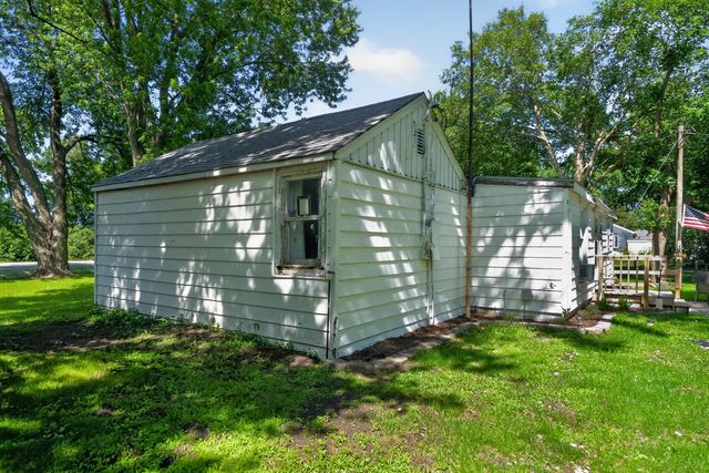 8444 W State Route 17 Route W, Kankakee, IL 60901
