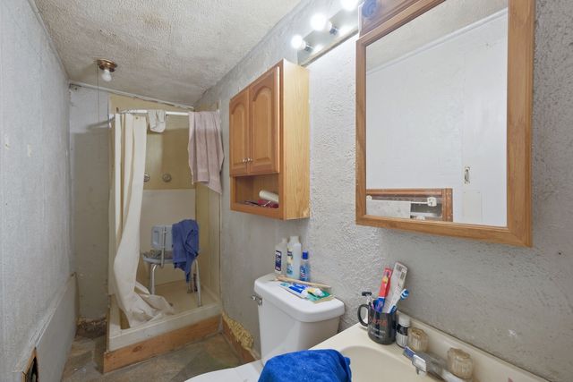 8444 W State Route 17 Route W, Kankakee, IL 60901