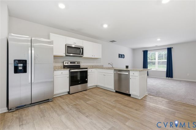 3605 Roselawn Ter, Hopewell, VA 23860