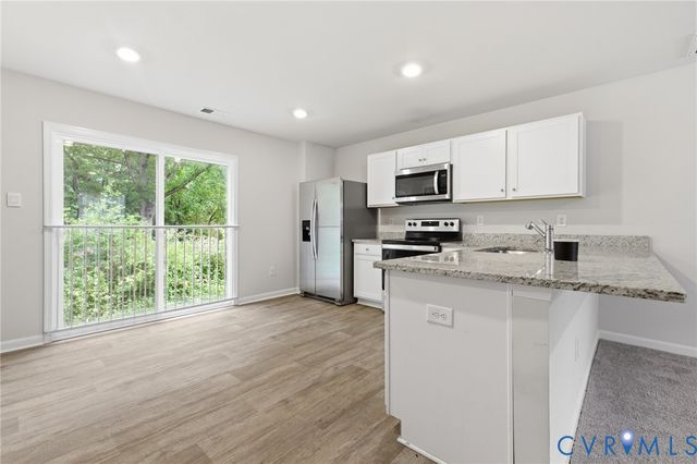 3605 Roselawn Ter, Hopewell, VA 23860