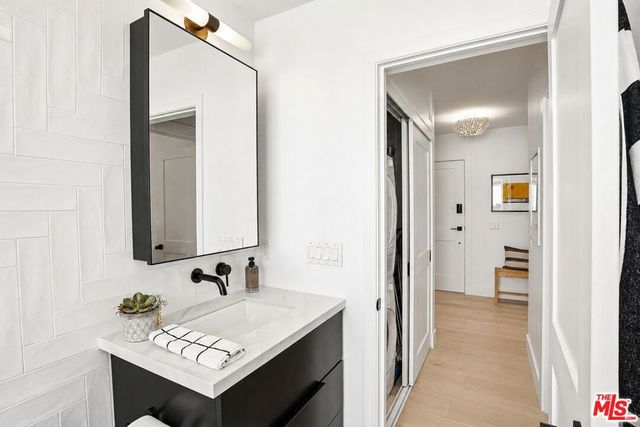 446 San Vicente Boulevard 202, Santa Monica, CA 90402