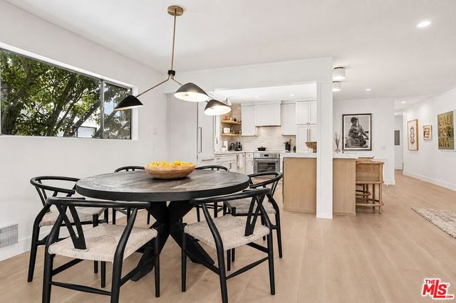 446 San Vicente Boulevard 202, Santa Monica, CA 90402