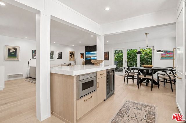 446 San Vicente Boulevard 202, Santa Monica, CA 90402