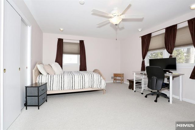 374 Annette Court, Wyckoff, NJ 07481