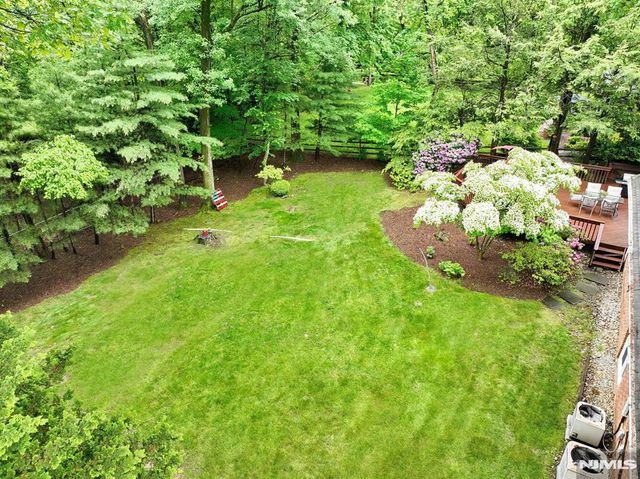 374 Annette Court, Wyckoff, NJ 07481