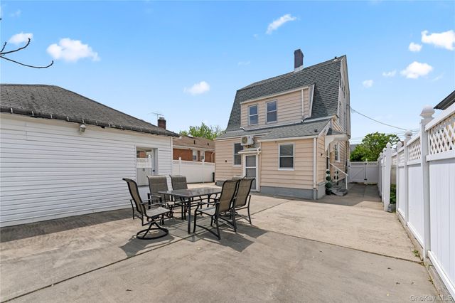 43-67 169th Street, Flushing, NY 11358
