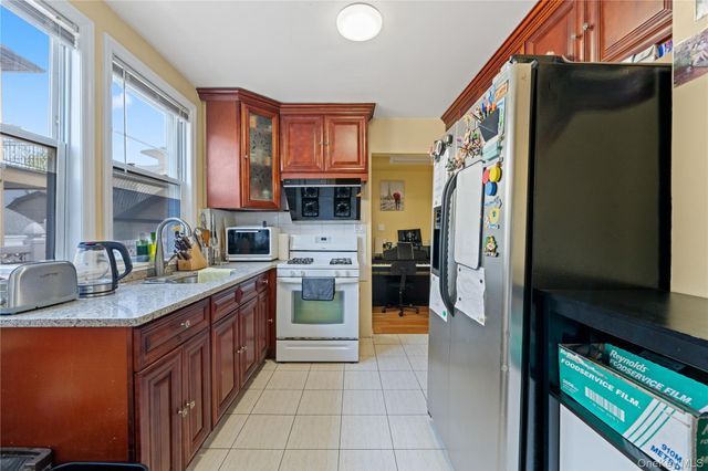 43-67 169th Street, Flushing, NY 11358