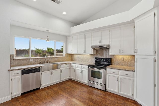 901 Appalosa Way, Tracy, CA 95376