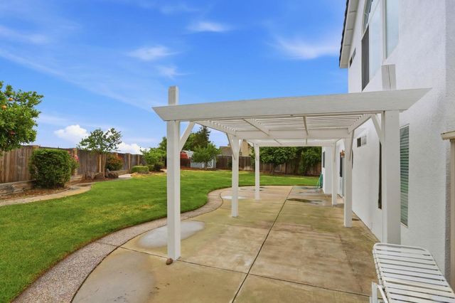 901 Appalosa Way, Tracy, CA 95376