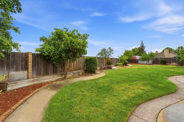 901 Appalosa Way, Tracy, CA 95376