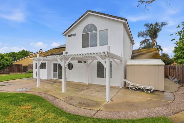 901 Appalosa Way, Tracy, CA 95376