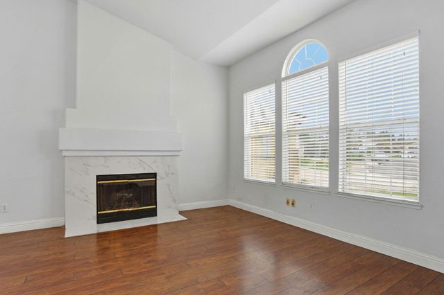 901 Appalosa Way, Tracy, CA 95376