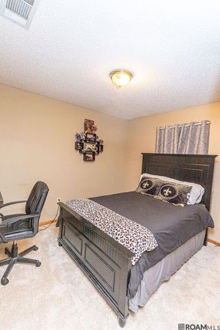 826 Myrtle St, Baker, LA 70714