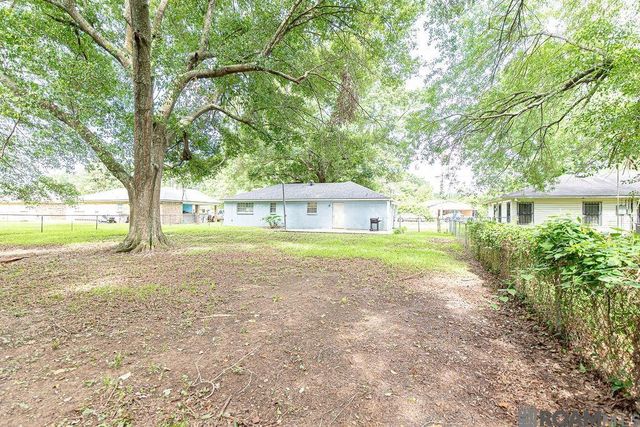 826 Myrtle St, Baker, LA 70714
